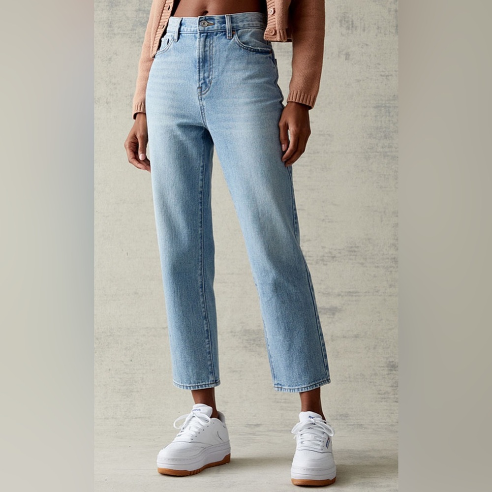 PacSun Women’s Light Blue High Waisted Straight Leg Jeans
